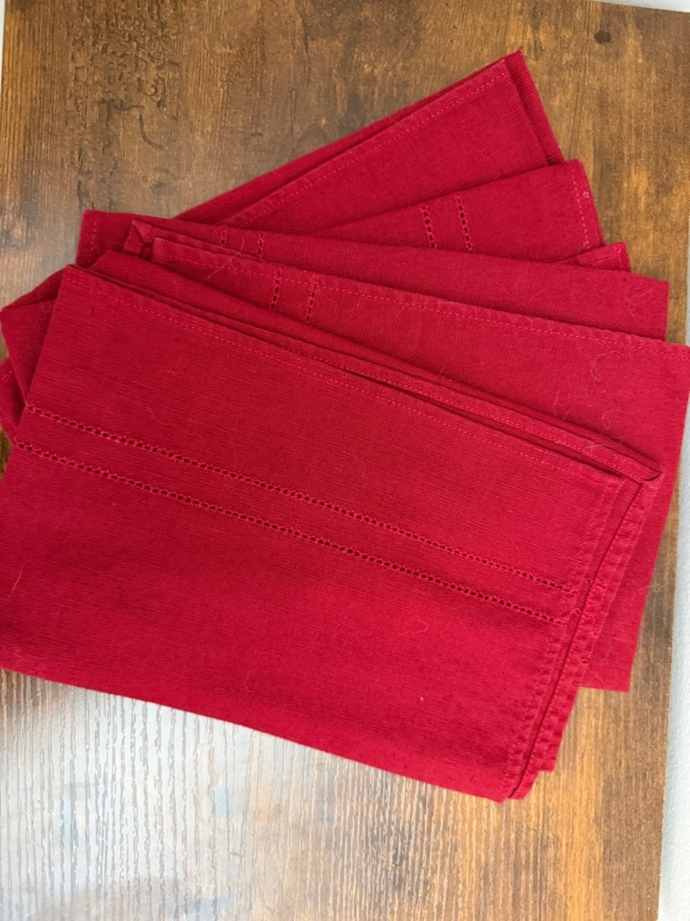 Calvin Klein Red Linen Napkins - Set of 4